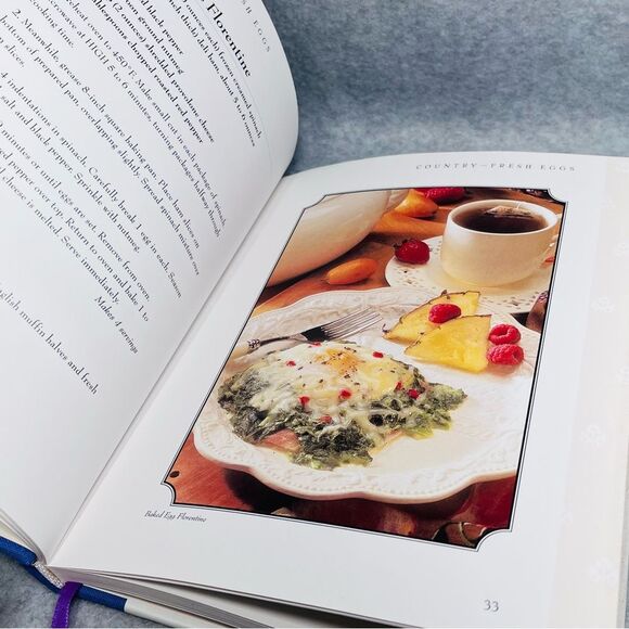 Breakfast and Brunch‎ Classic Recipes Cookbook Hardcover By Louis Weber Vintage - Picture 5 of 13